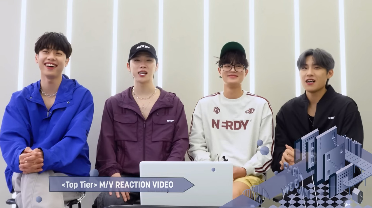 AB6IX 전웅 wearing PS086-1N